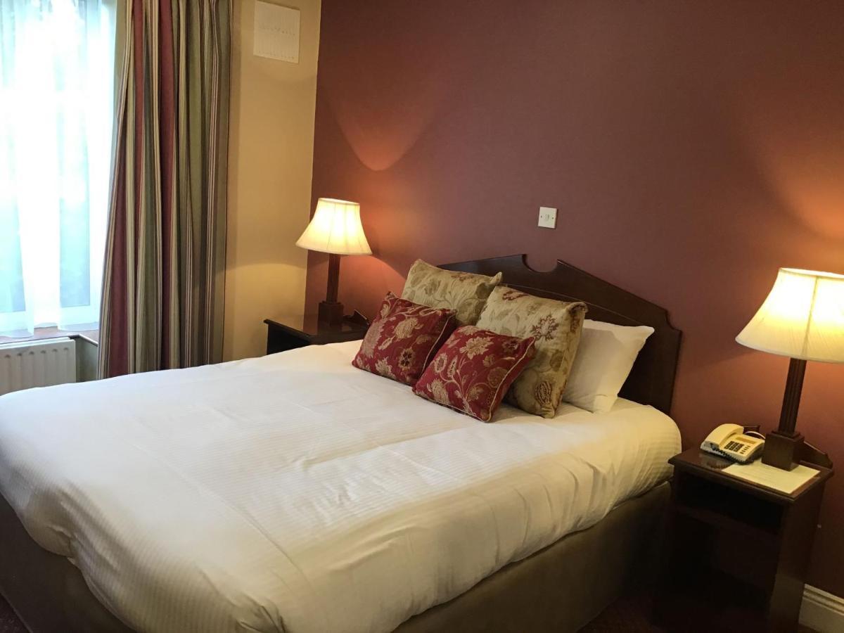 Hotel Glenwood House Carrigaline Exterior foto